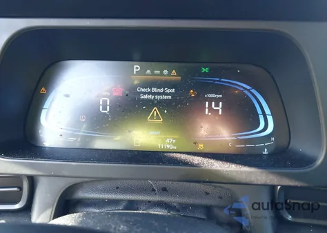 2025 Hyundai Elantra Sel Sport из США, поврежденный, VIN KMHLM4DG8SU906324